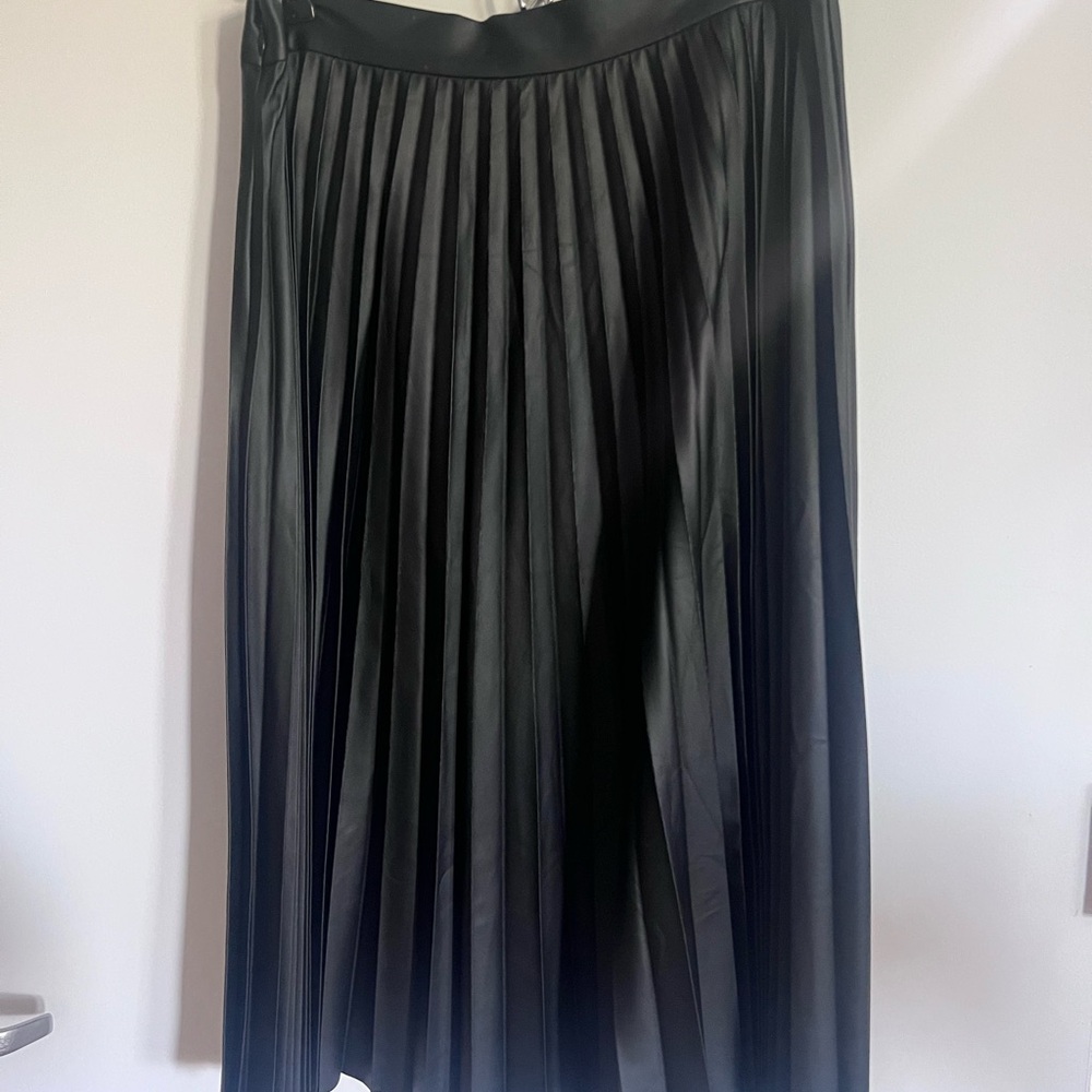 LOFT Black Maxi A-Line Pleated Skirt